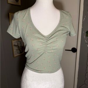 Green Floral‎ Women's Top